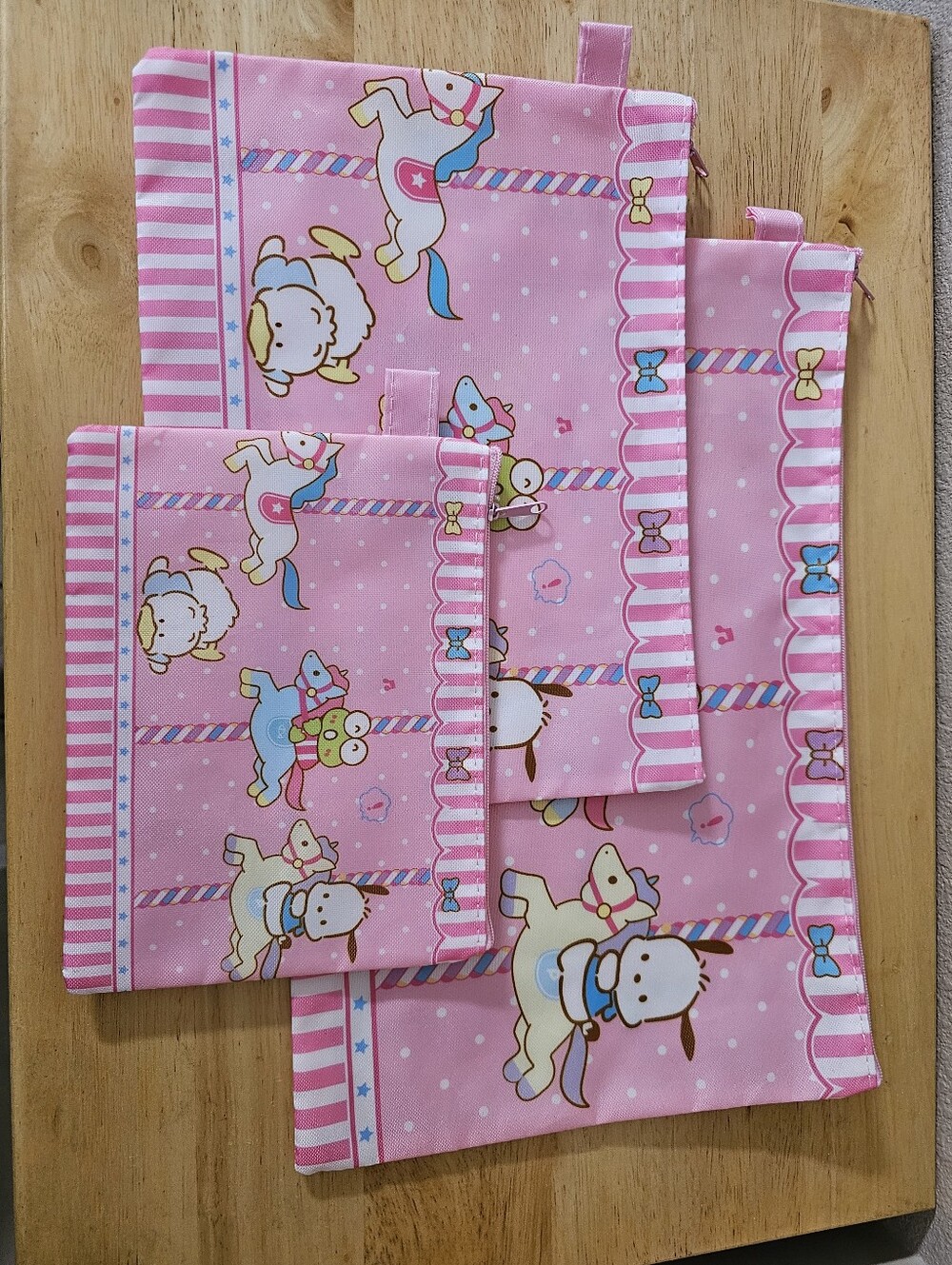 Carousel Mix Character Pouch Set